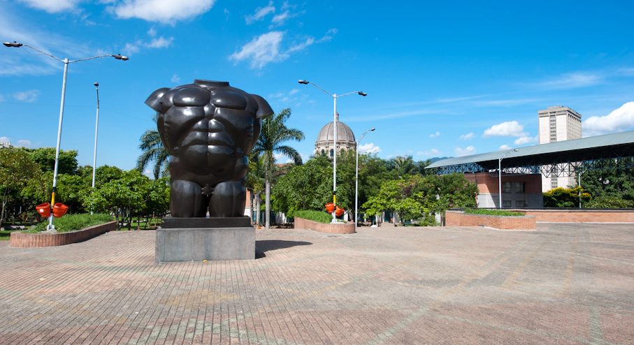 Free Tour Violencia y Posconflicto en Medellín Plaza Botero