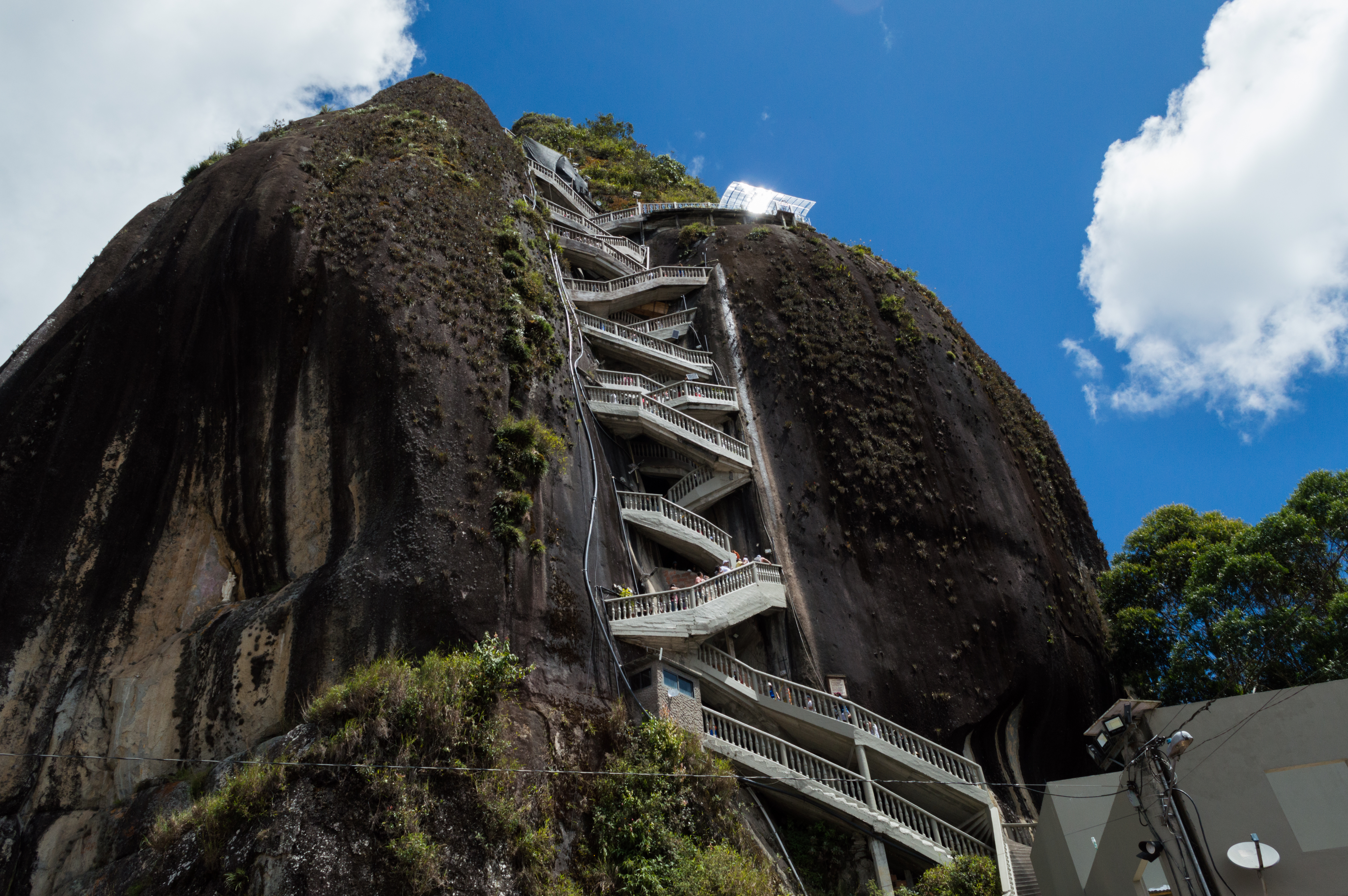 Subida Piedra del Peñol