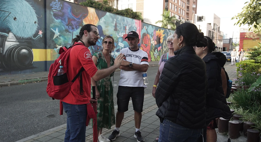 Murales en el Poblado Murales en el Poblado
