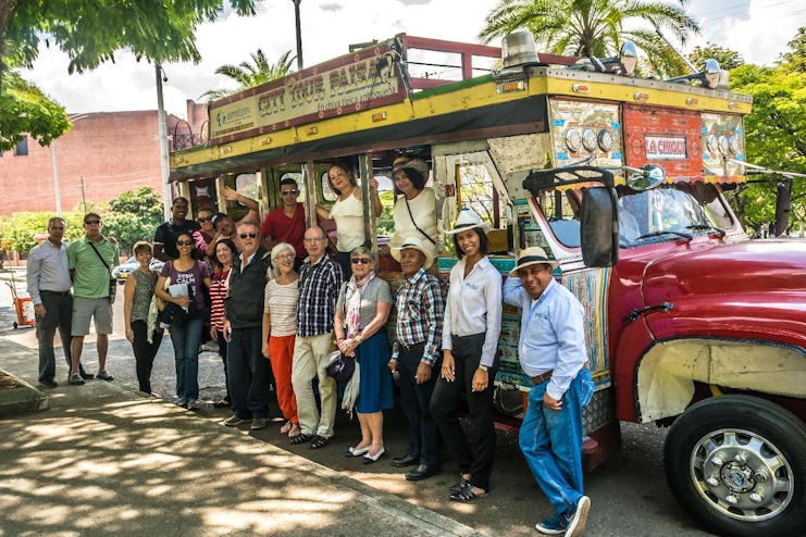 City Tour Medellín en Chiva