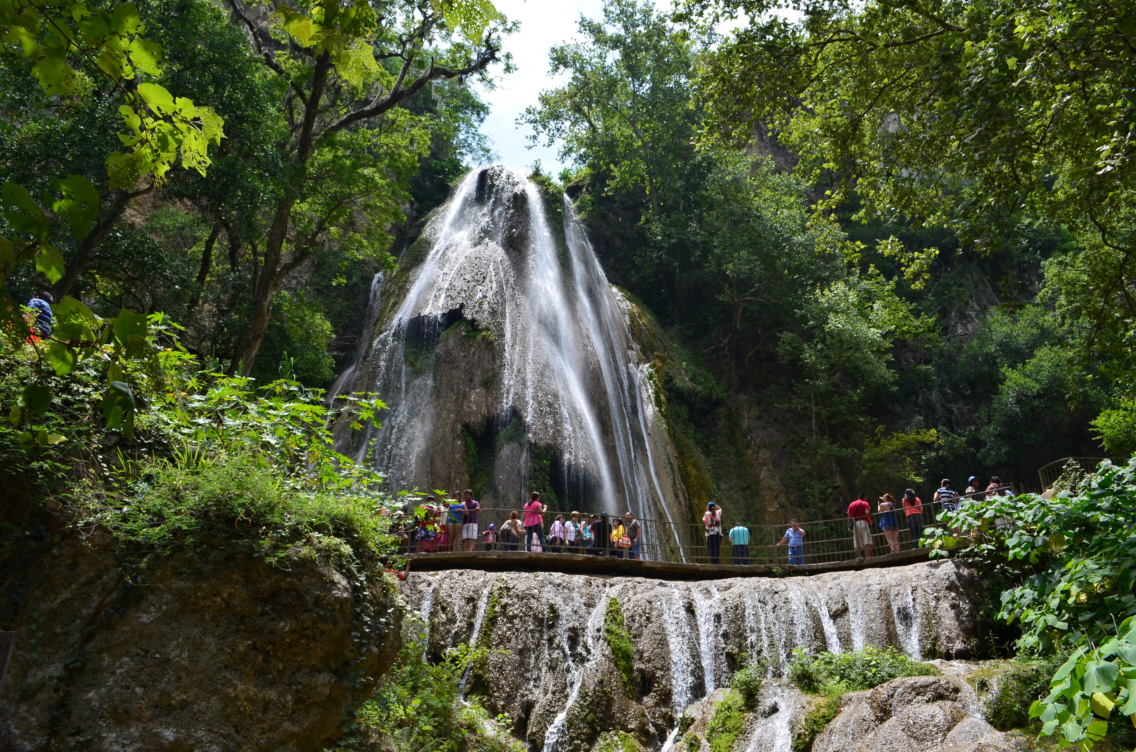 Cascada Cola de Caballo