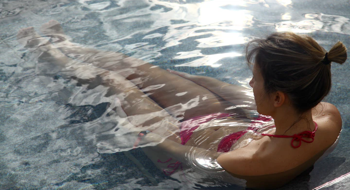 Mujer en termas