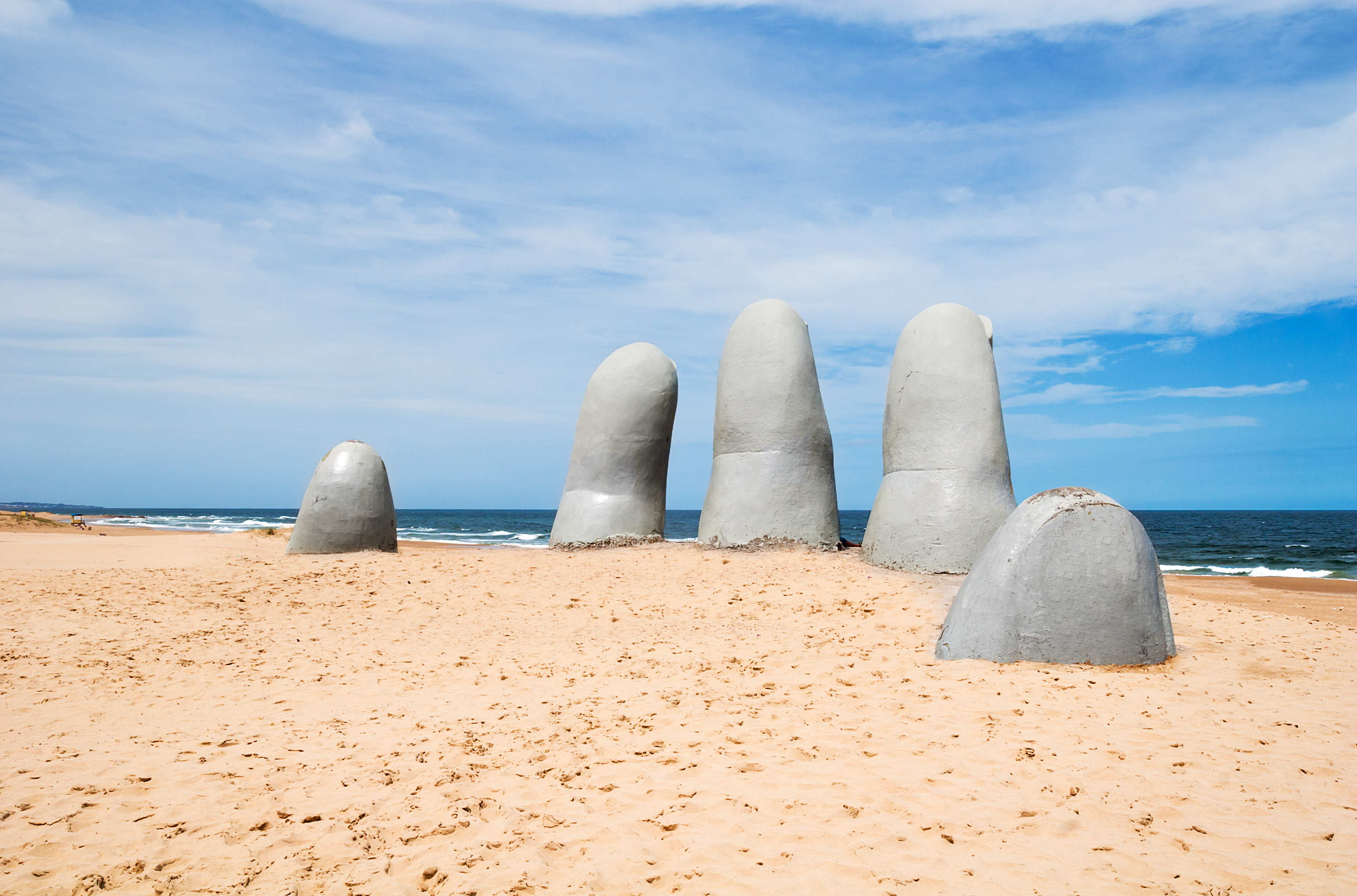Escultura Dedos de Punta del Este