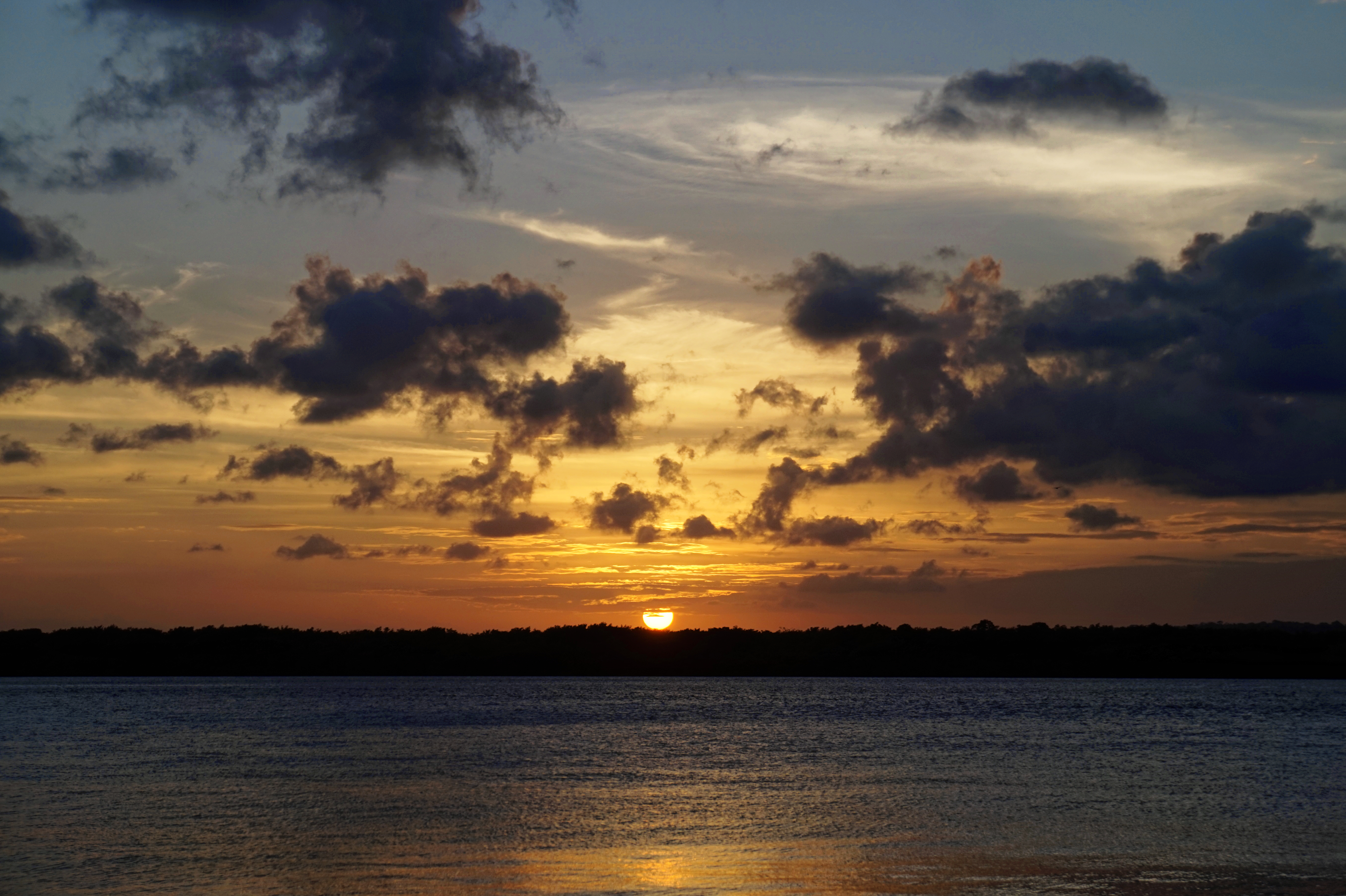 Atardecer en Praia do Jacaré