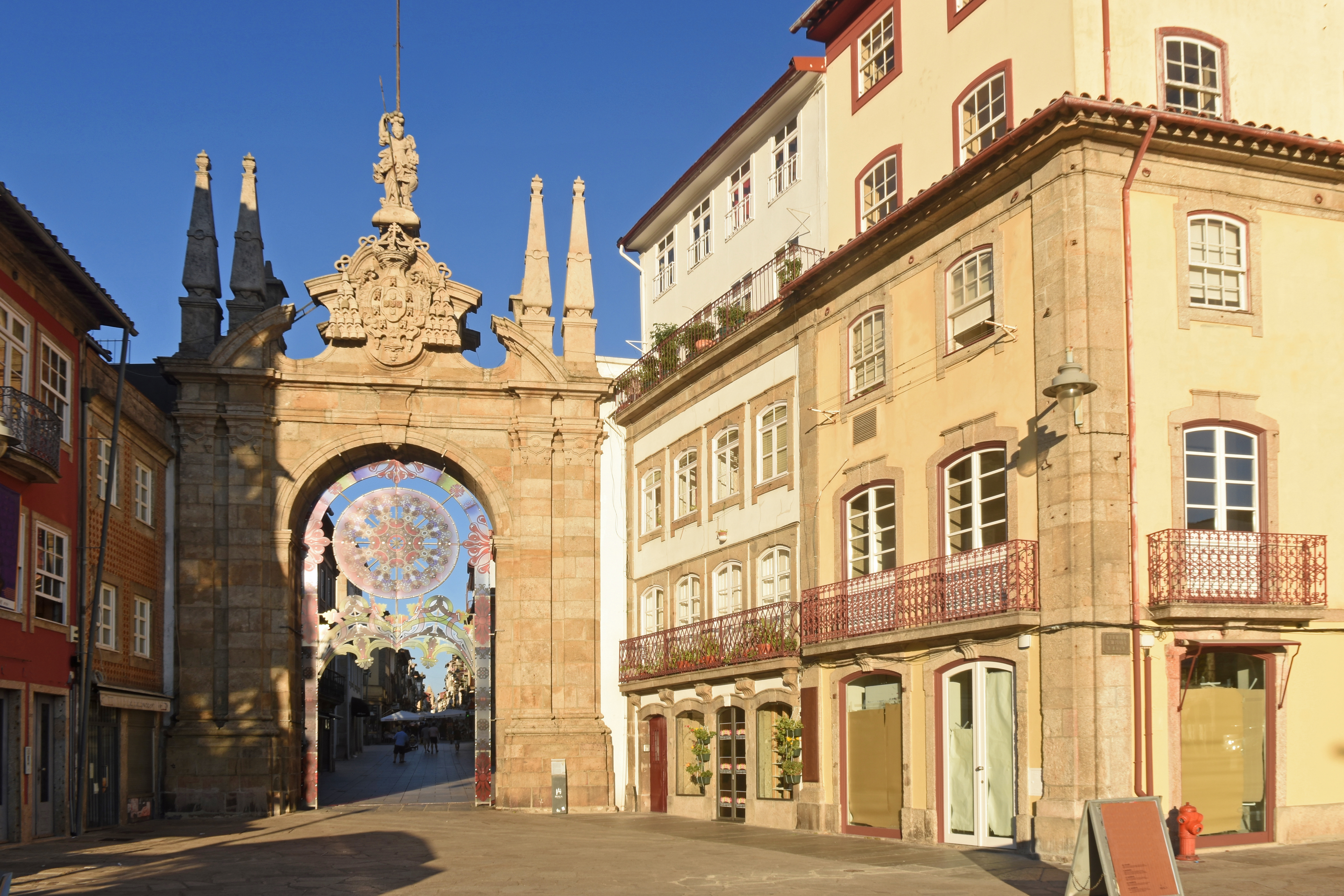 Puerta ciudad Braga