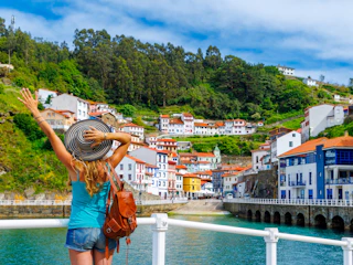 Imagen Excursión a Luarca, Cudillero y Avilés en Oviedo Cudillero