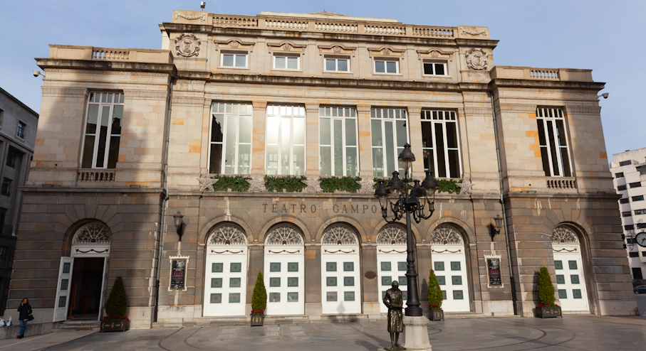 Free Tour por el Oviedo Secreto Teatro Campoamor