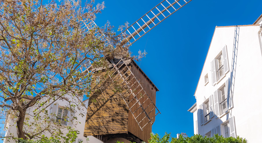 Free Tour Montmartre en París Moulin de la Galette