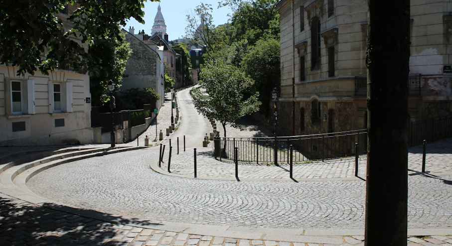Foto Free Tour Montmartre en París Place Dalida