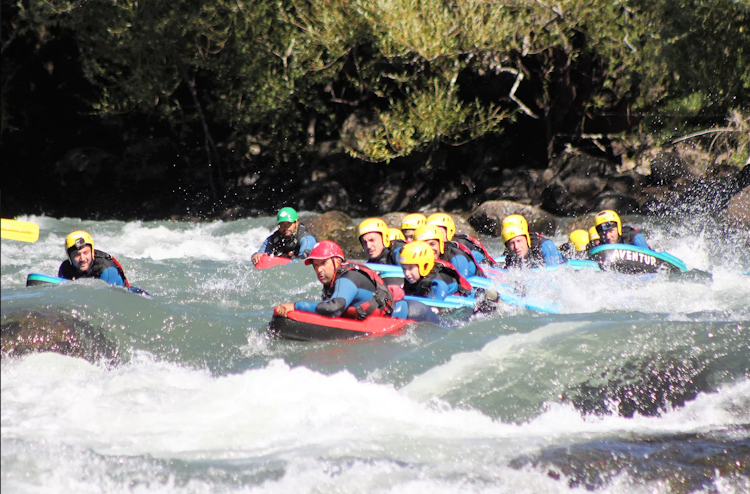 Bajando en hidrospeed por rio Trancura