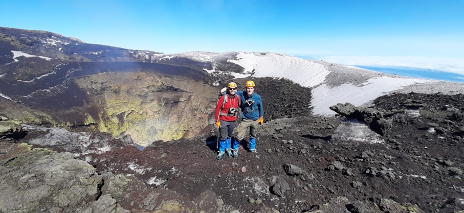 Ascenso al cráter del volcán Vilarrica desde Pucón en vacaciones