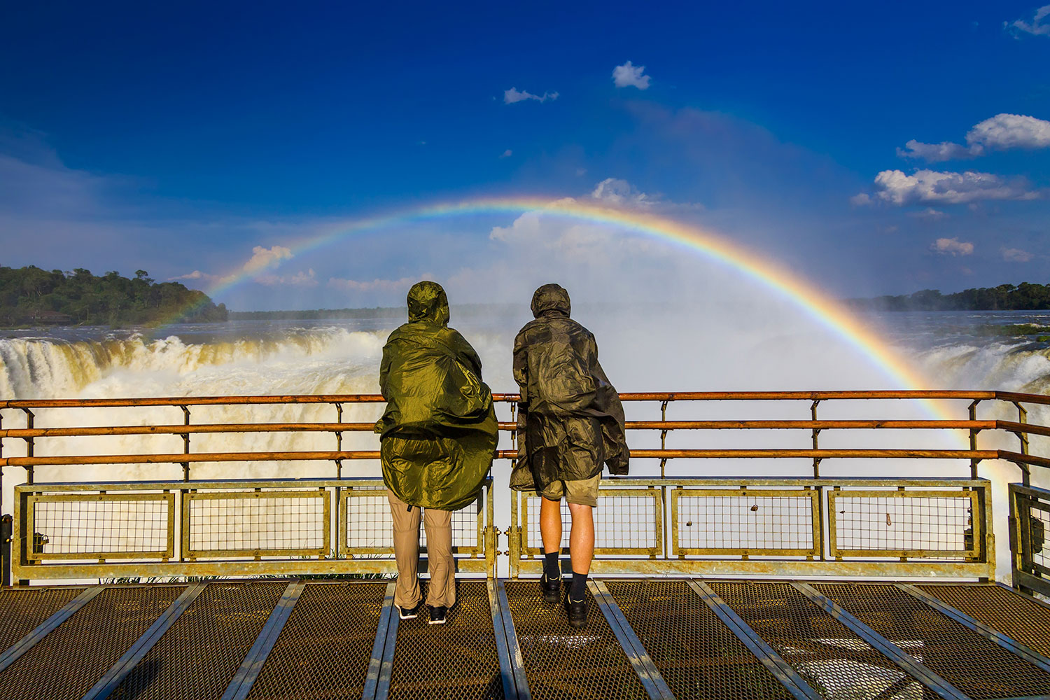 Personas y arcoíris