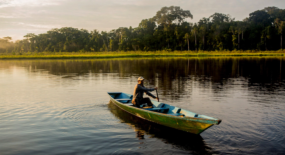 Foto Refugio Amazonas (4 días) en Puerto Maldonado Bote en el Amazonas