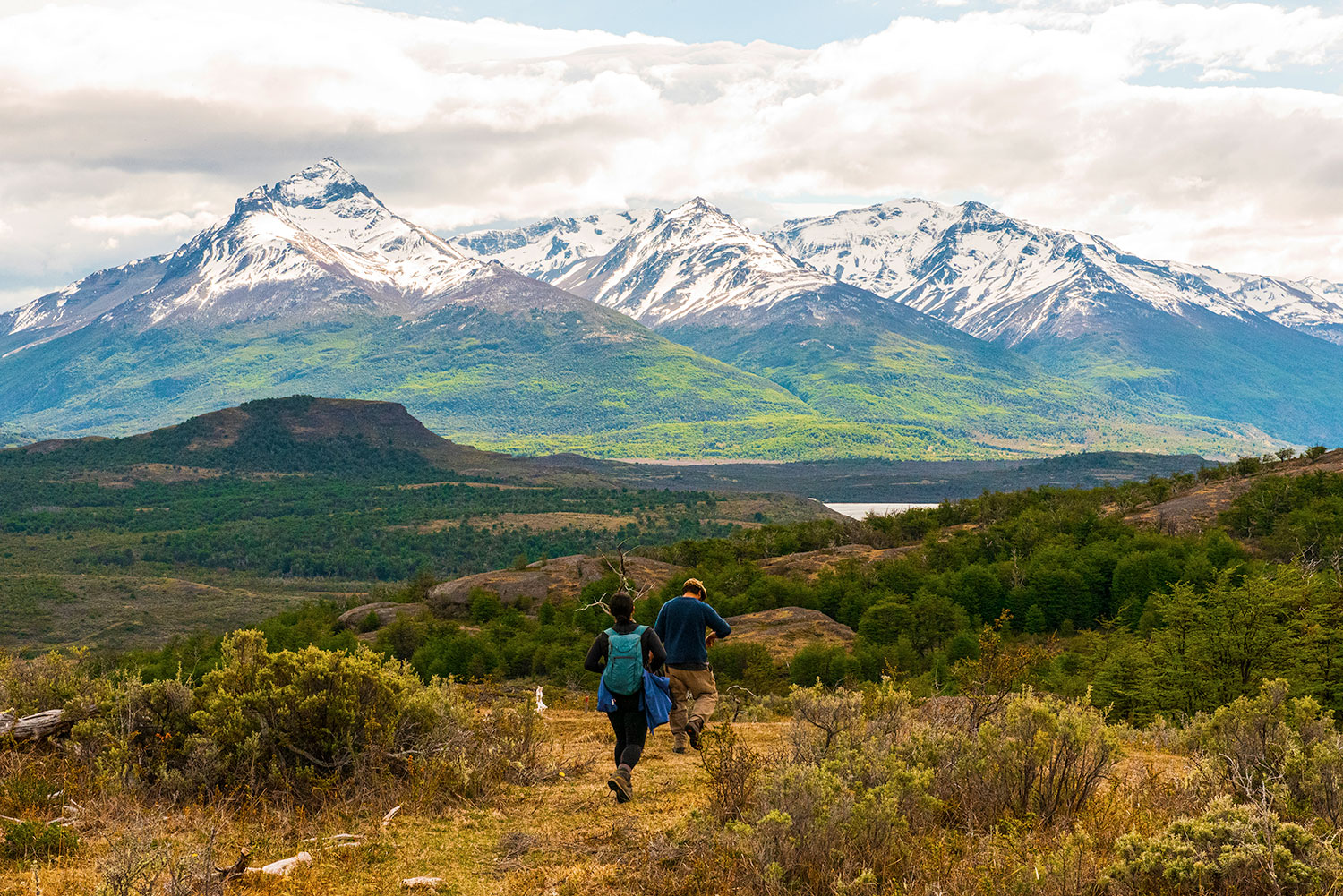 Personas caminando en Patagonia