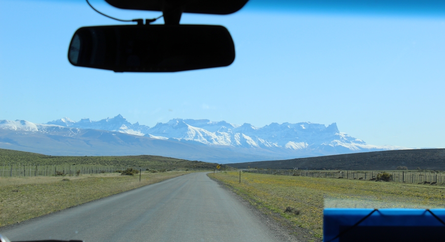 Camino parque nacional Torre del Paine