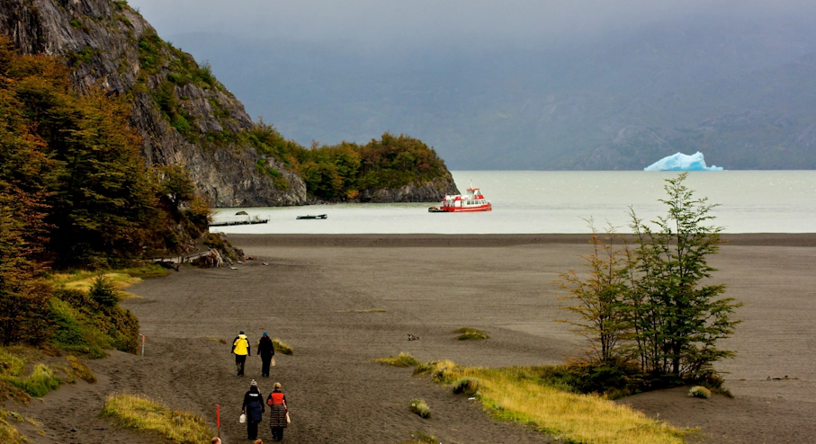 Foto Plan Perfecto de 4 días en Puerto Natales & Torres del Paine Playa Grey