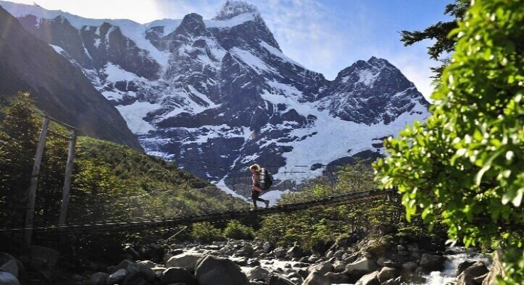 Cruce puente W Torres del Paine