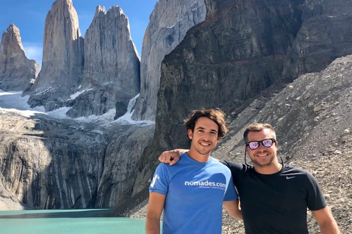 Turistas Nomades en Base Torres Turistas Nomades en Base Torres