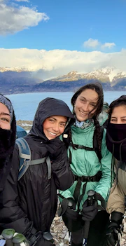 Imagen Circuito O (8 días) en Puerto Natales & Torres del Paine Grupo mujeres en Circuito O con Nomades en Torres del Paine