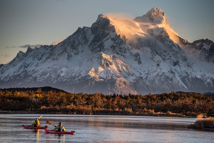 Kayak en parque nacional Torres del Paine