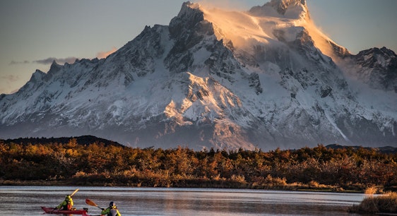 Kayak en parque nacional Torres del Paine