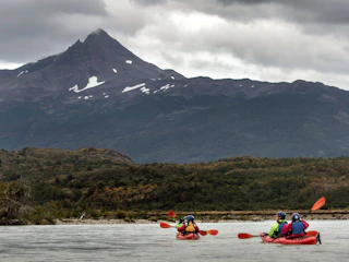Imagen Kayak Río Grey en Puerto Natales & Torres del Paine Kayak Serrano