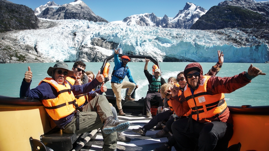 Navegación glaciar Leones