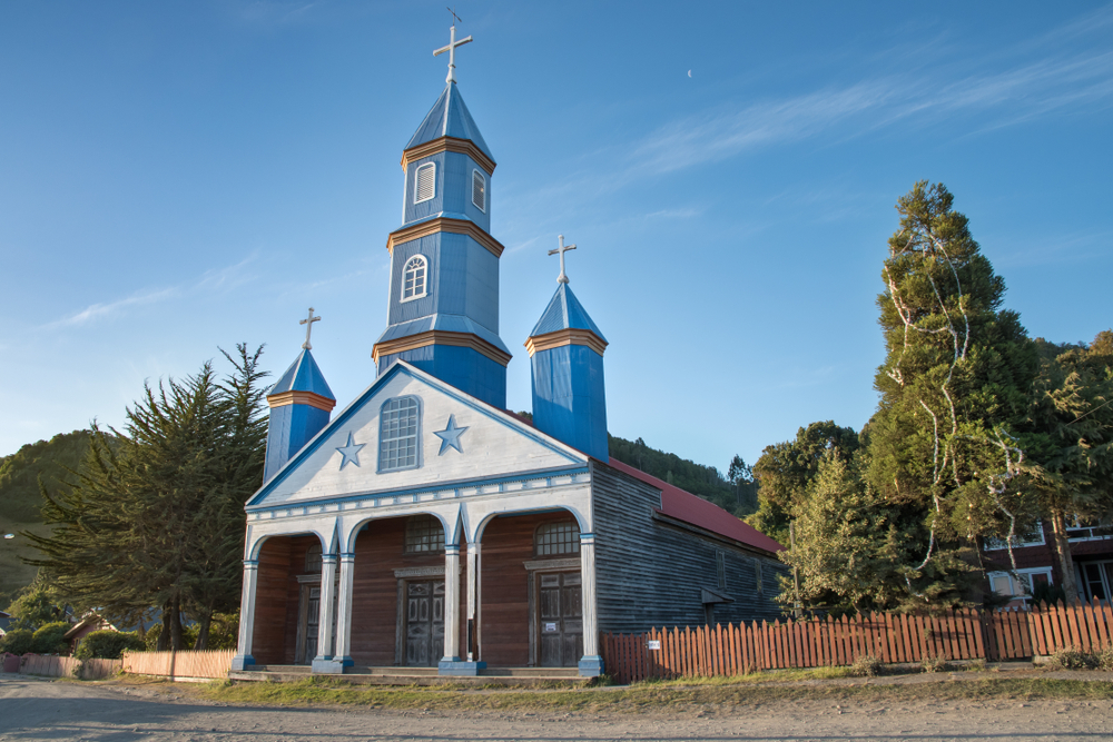 Iglesia azul Tour Ancund, Dalcahue y Castro