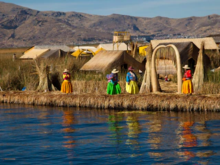 Imagen Islas Flotantes de Uros en Puno islas flotantes de uros en peru