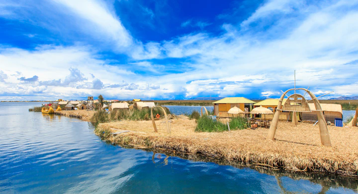 isla de uros en peru