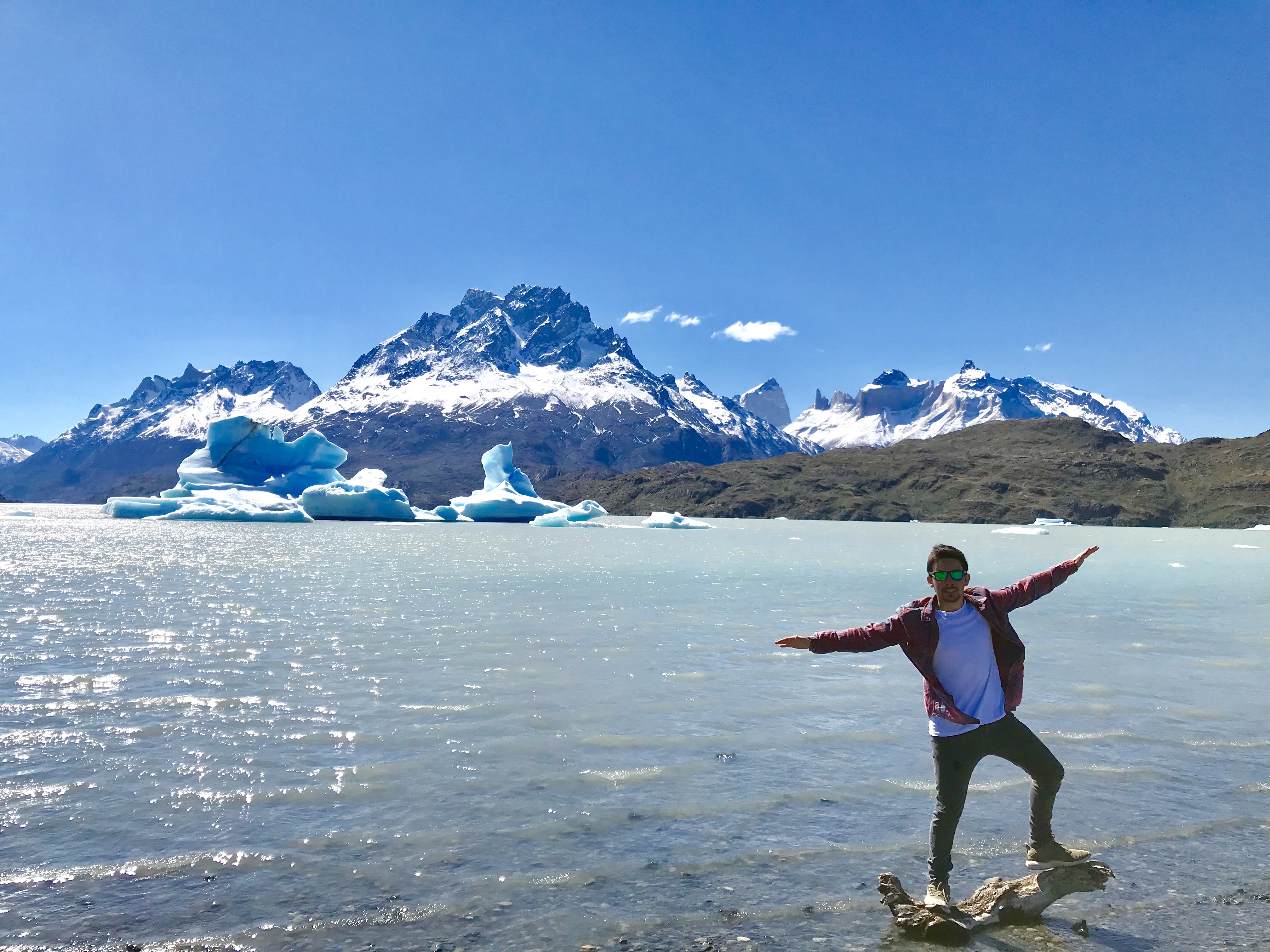 Persona en Lago Grey