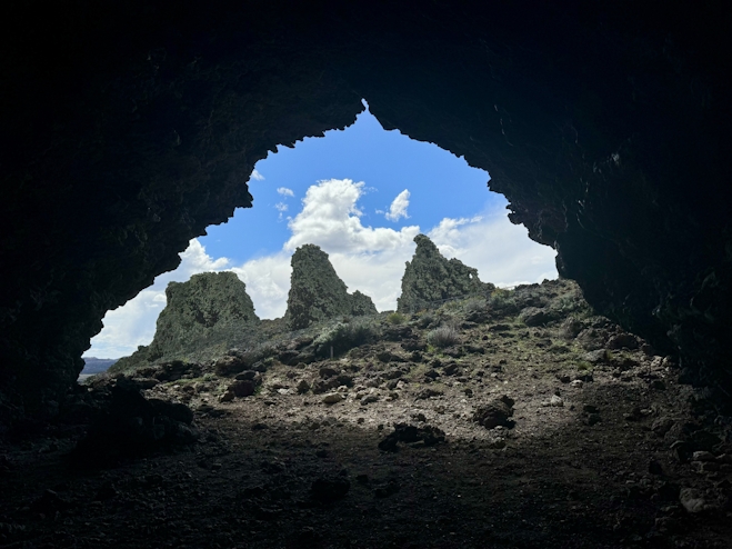 Cueva en parque nacional Pali Aike
