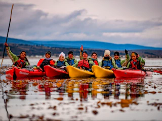 Foto Kayak Bahía Agua Fresca en Punta Arenas Grupo en kayak