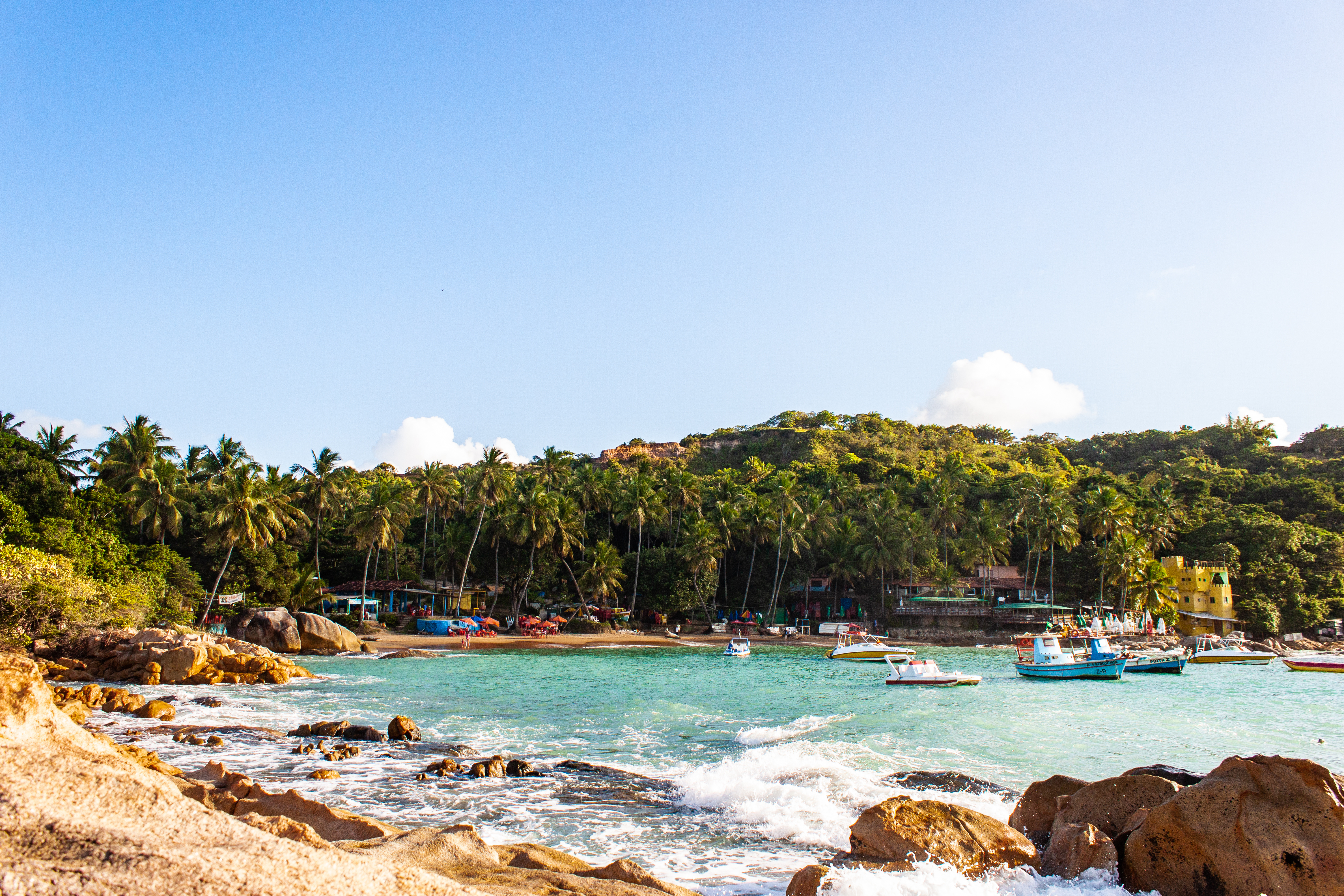 Costa de praia de Calhetas