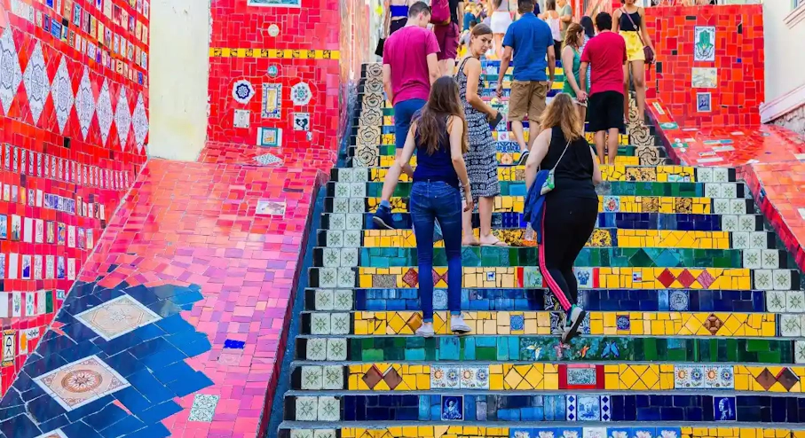 Free Tour por Santa Teresa en Río de Janeiro Escalera de mosaicos