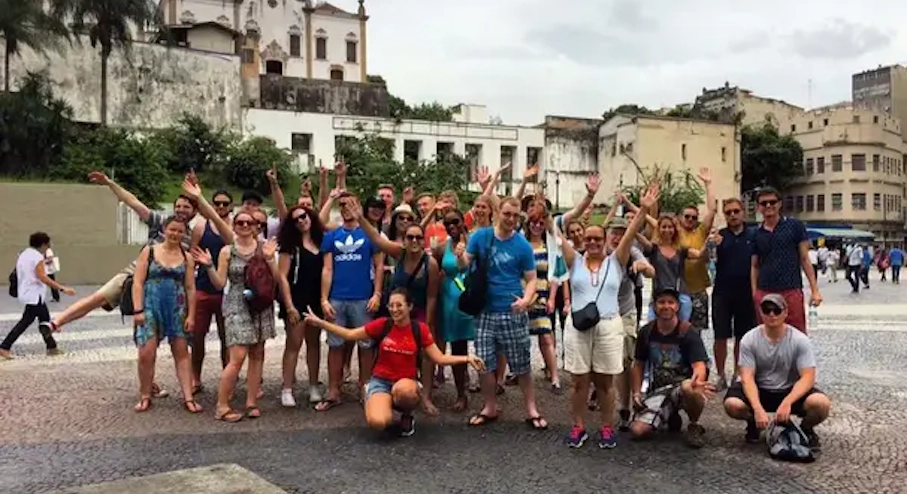 Centro de Río de Janeiro Grupo de turistas en el centro de Río de Janeiro