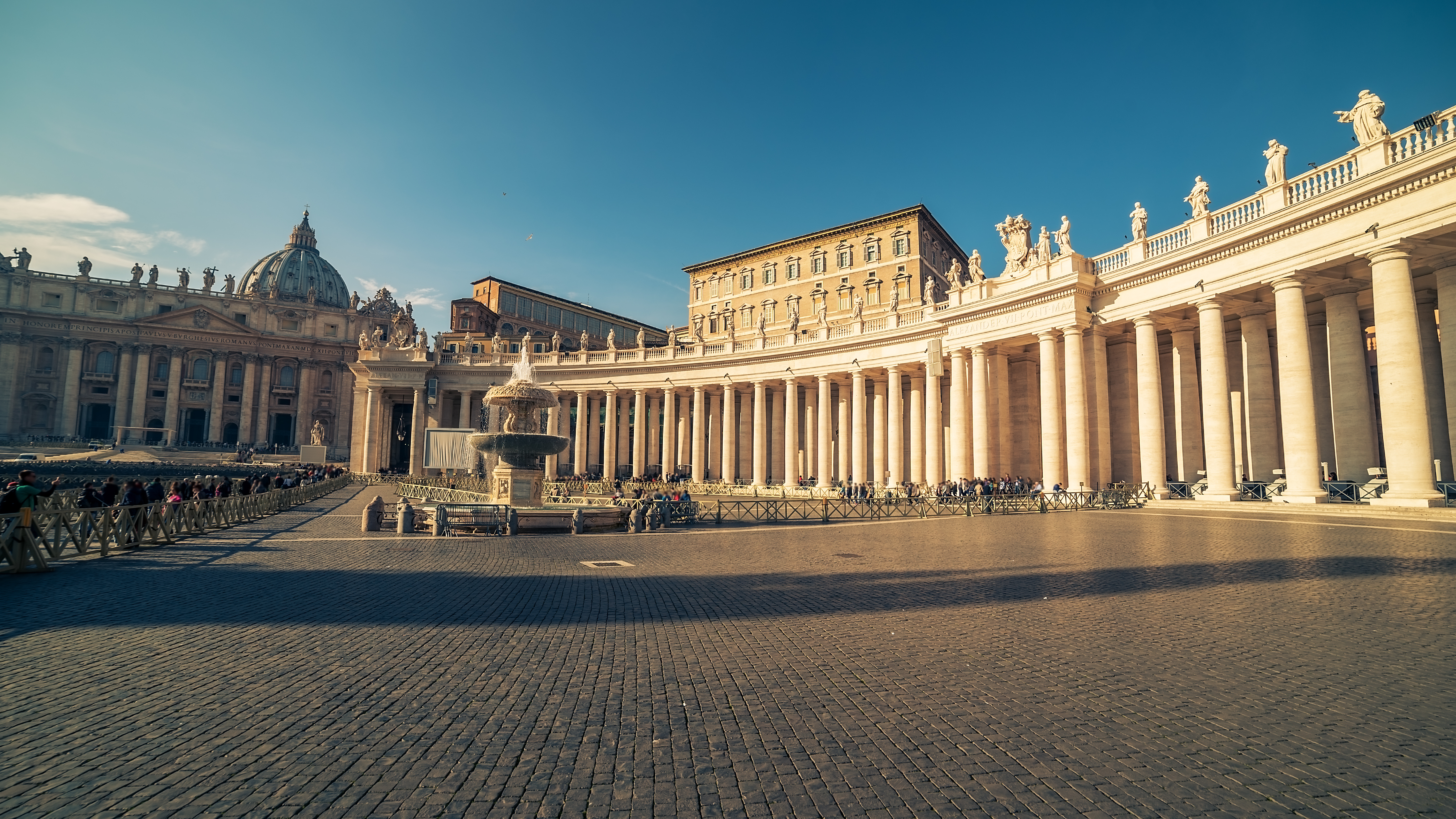 Plaza de San Pedro Ciudad del Vaticano