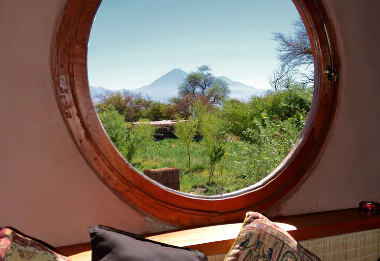 Vista de volcán desde hotel