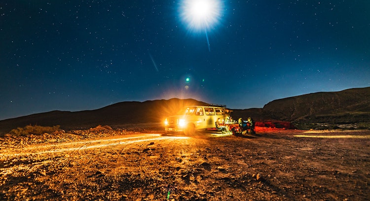 Campamento nocturno desierto de Atacama