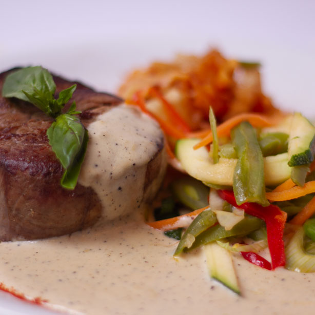 Plato en Bali Hai Chile