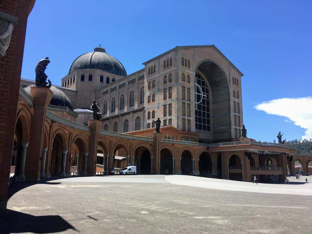 Entrada al Santuario de Aparecida