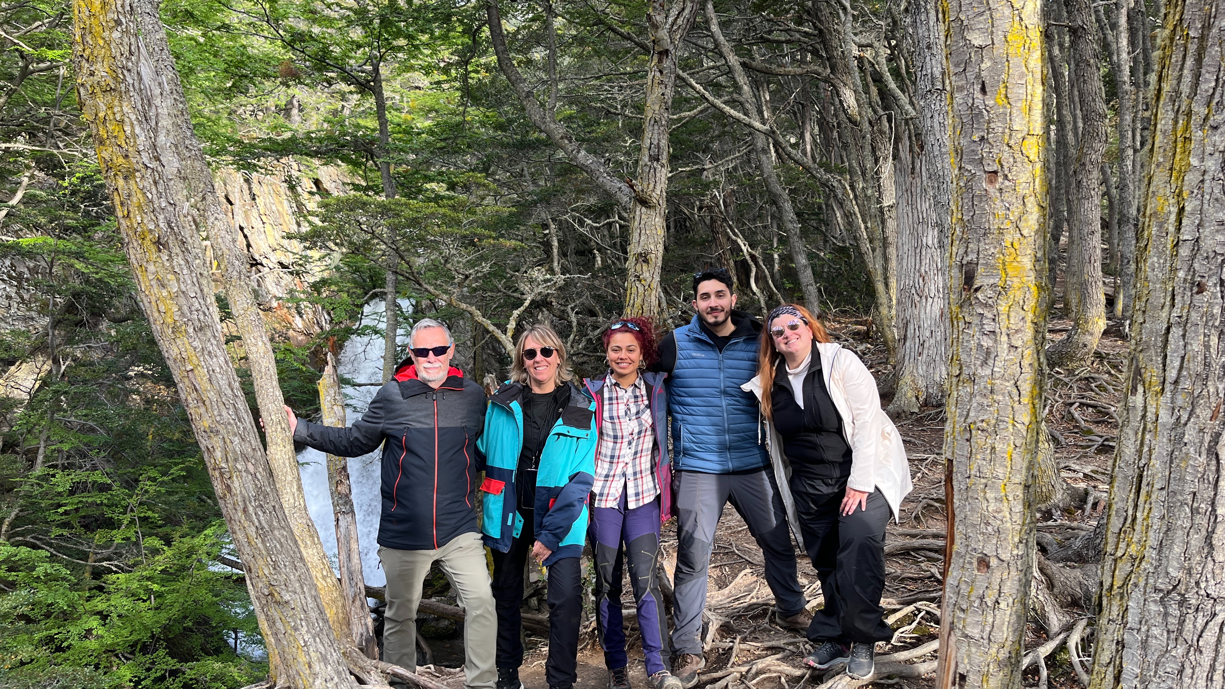 Personas en Trekking Velo de la Novia