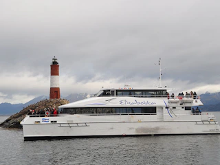Imagen Navegación Isla de Lobos y Faro en Ushuaia Navegación Isla de Lobos y Faro