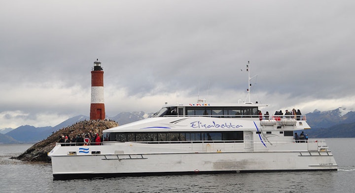 Navegación Isla de Lobos y Faro